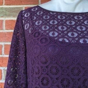 Laundry by Shelli Segal Keyhole Purple Lace Bell Sleeve Dress 👗